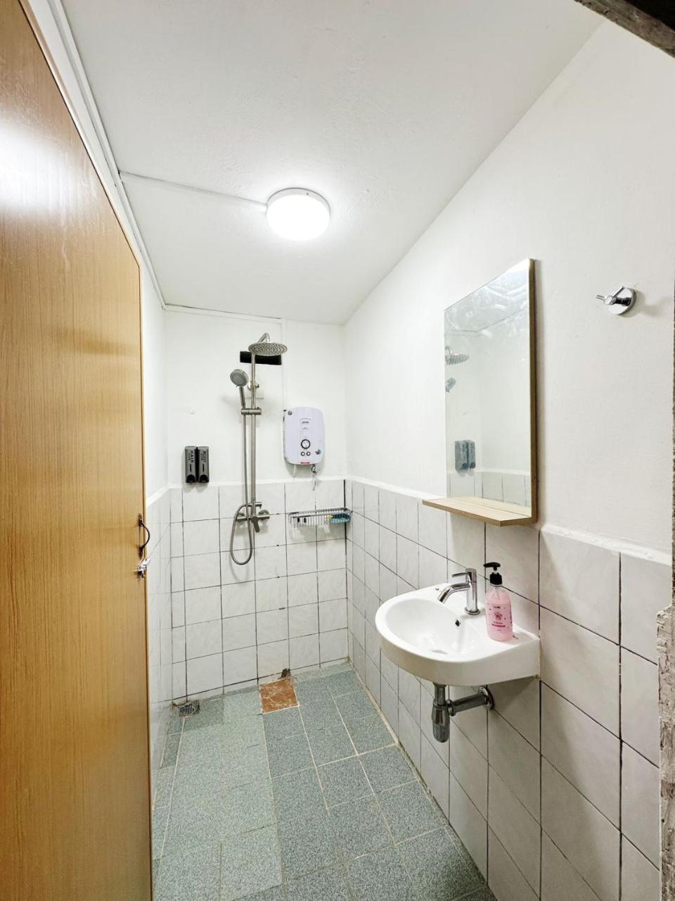 Mz Homestay Tuaran Экстерьер фото