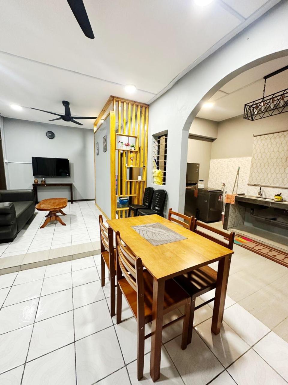 Mz Homestay Tuaran Экстерьер фото
